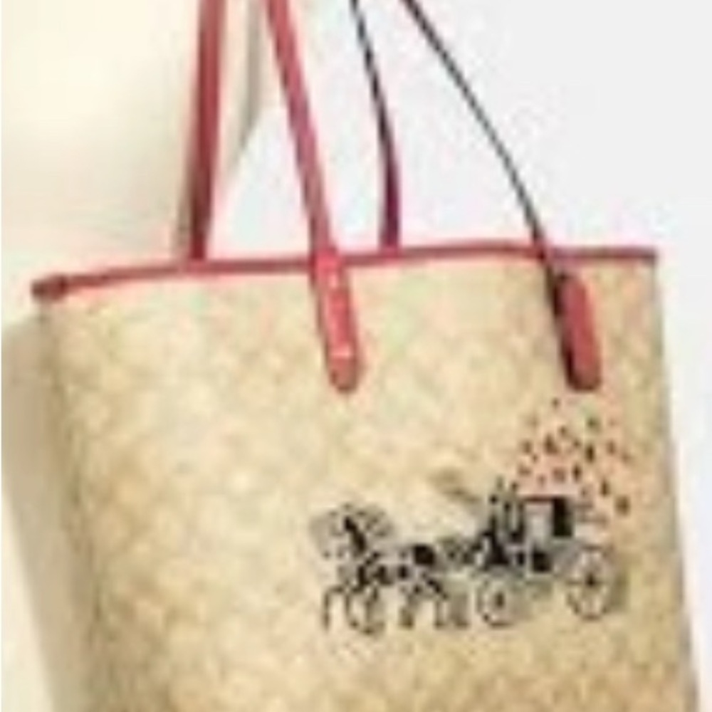 ❤️ COACH New York 91011 Signature Reversible City Tote. NWT! Horse Carriage ❤️